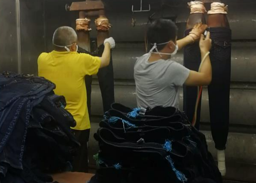 机器人自动喷涂牛仔裤工艺